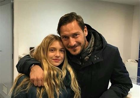 chanel totti figlia